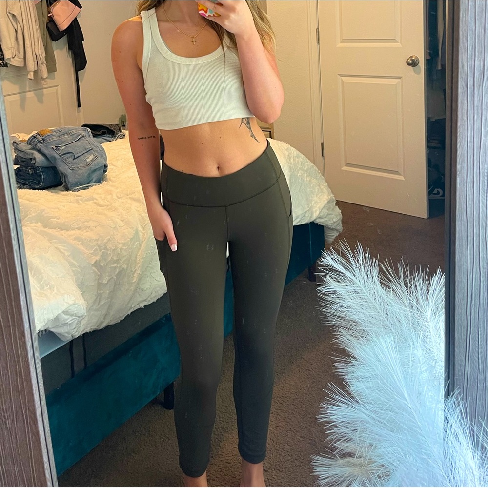 lululemon leggings!
